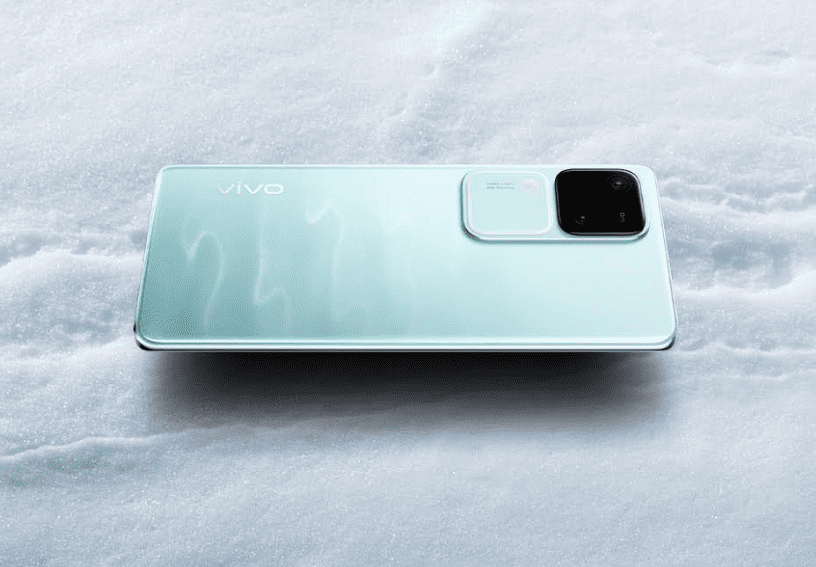 Vivo V30