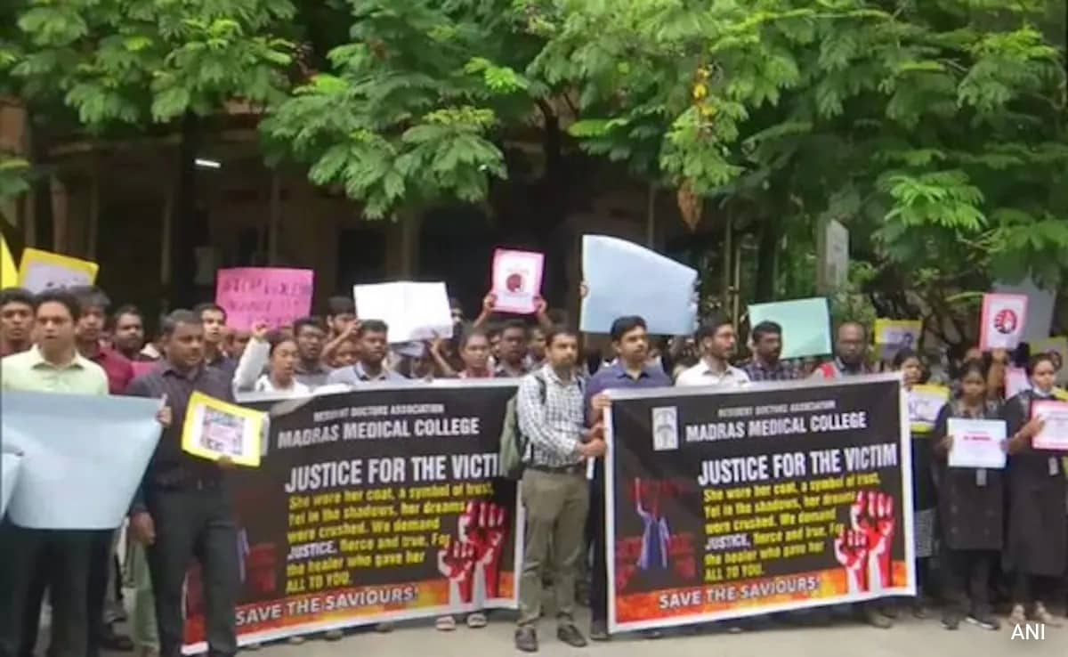 Doctors Begin 24-Hour Strike Over RG Kar Medical College and Hospital Incident