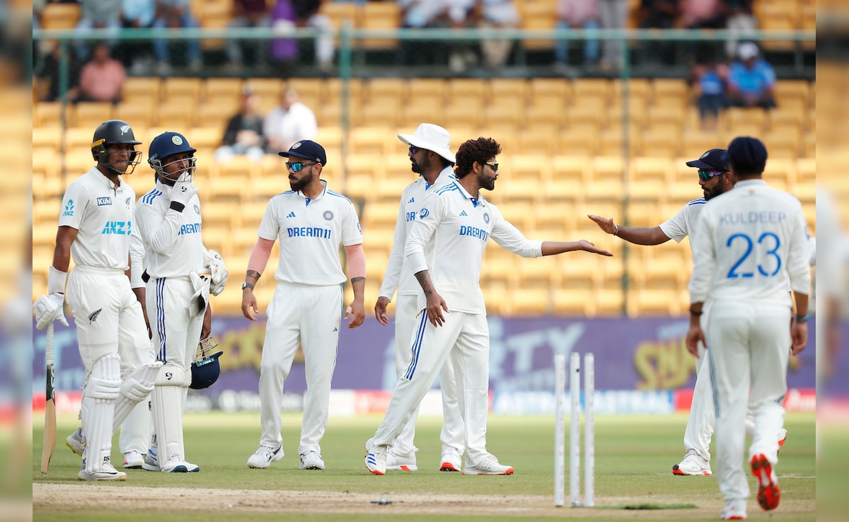 India vs New Zealand LIVE Score, 1st Test, Day 3: India Bowlers Look Clueless As 7-Down NZ Gain Momentum