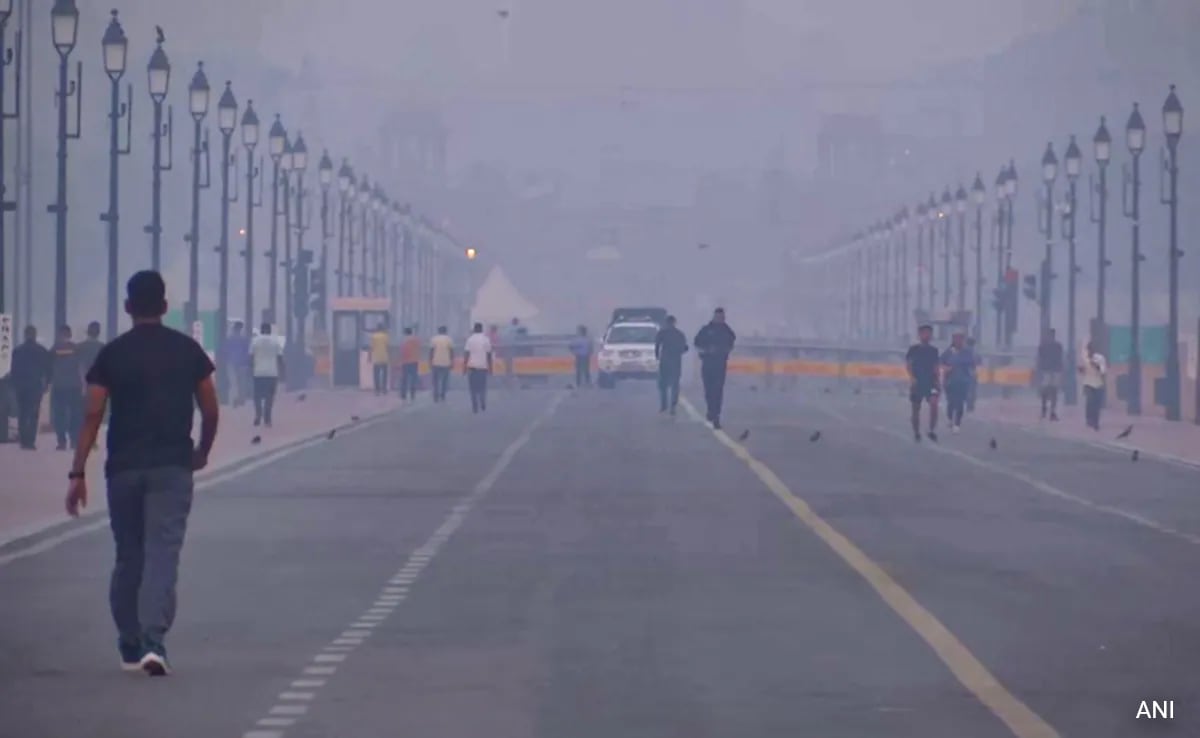 Delhi’s Air Quality Improves Marginally After 4 Days, But Remains ‘Poor’