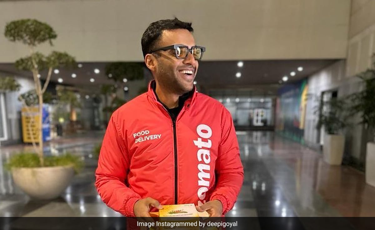 Zomato CEO Stunned By 10,000 Applications For ‘Chief Of Staff’ Role With ₹20 Lakh Fee